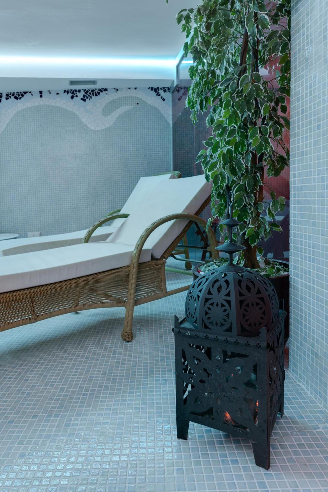 Daniya Denia Spa & Business 4* Exterior photo